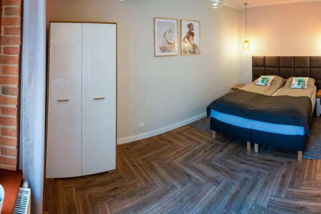 Ferienwohnung Gold Garden Thorn Exterior foto